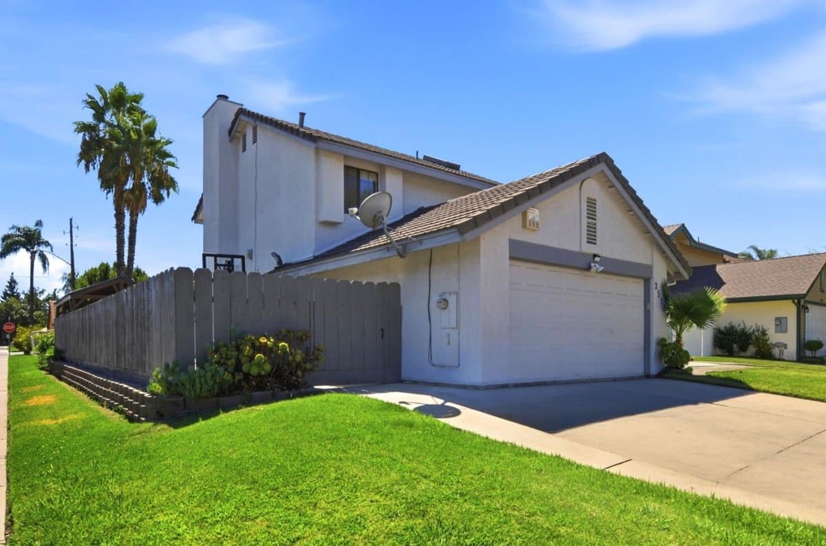 2512 Burlwood Drive - Photo 4