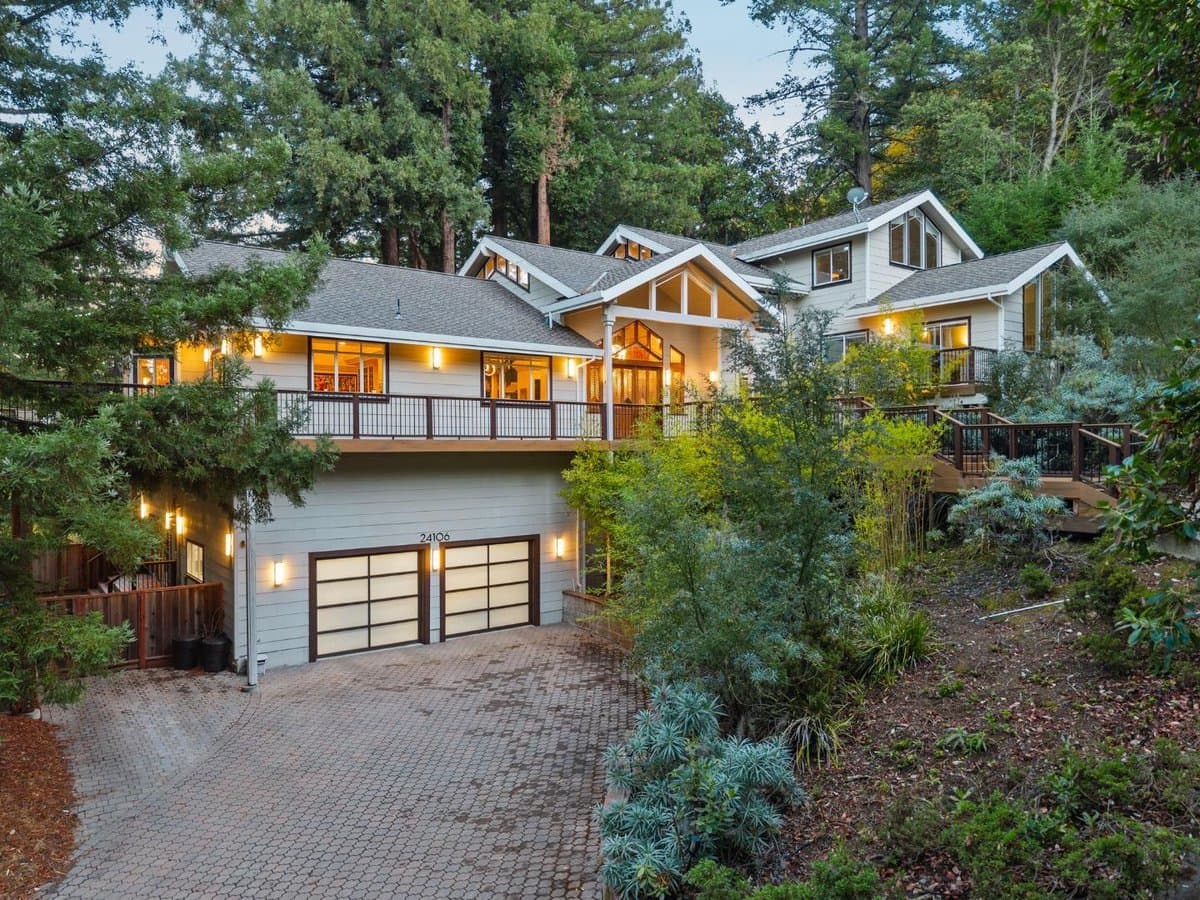 24106 Deerpath Road - Photo 2