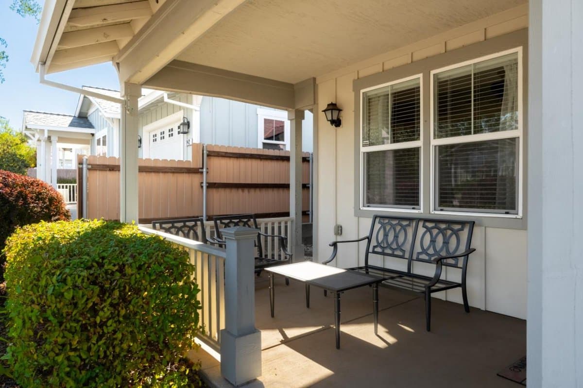 136 Cottage Circle - Photo 4