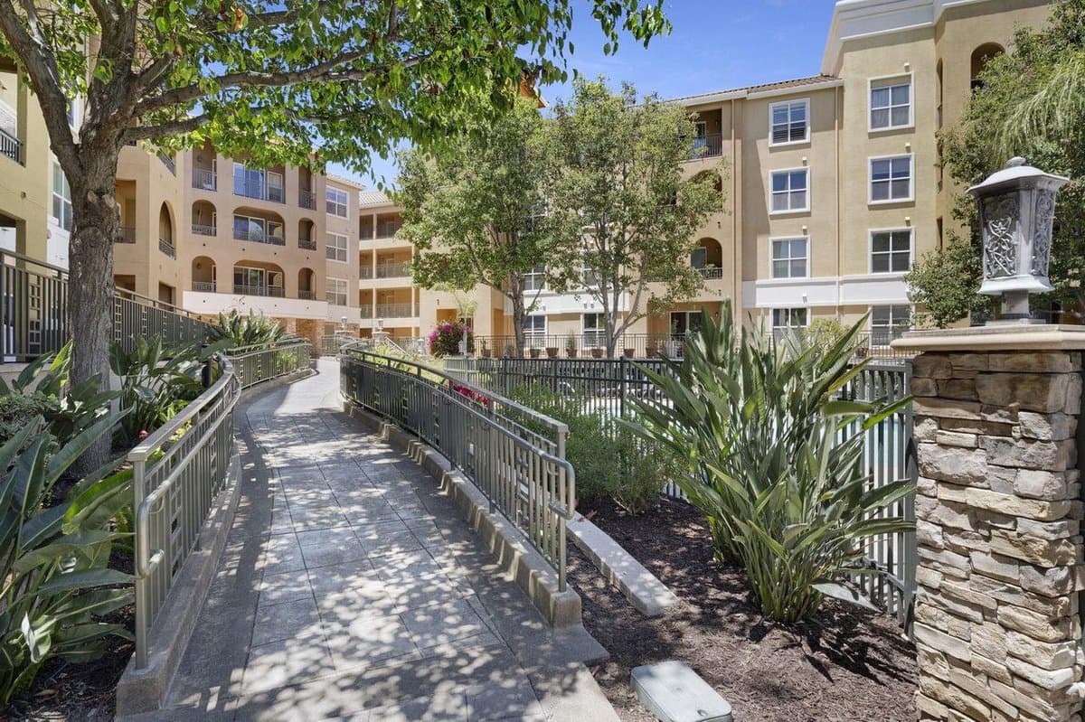 1445 Fruitdale Avenue #321 - Photo 3