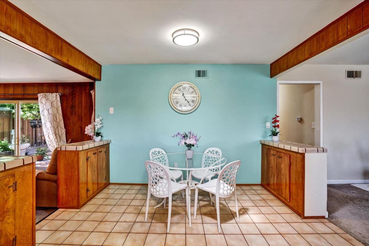 831 Wagoner Drive - Photo 4