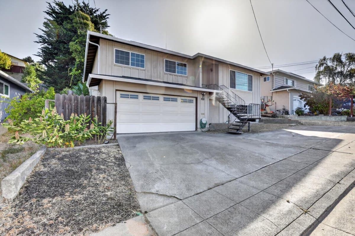 22372 Ralston Court - Photo 2