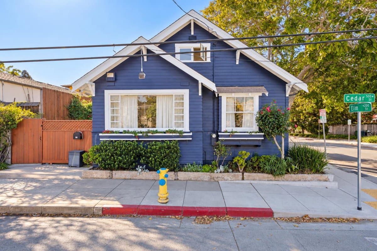 419 Cedar Street - Photo 2