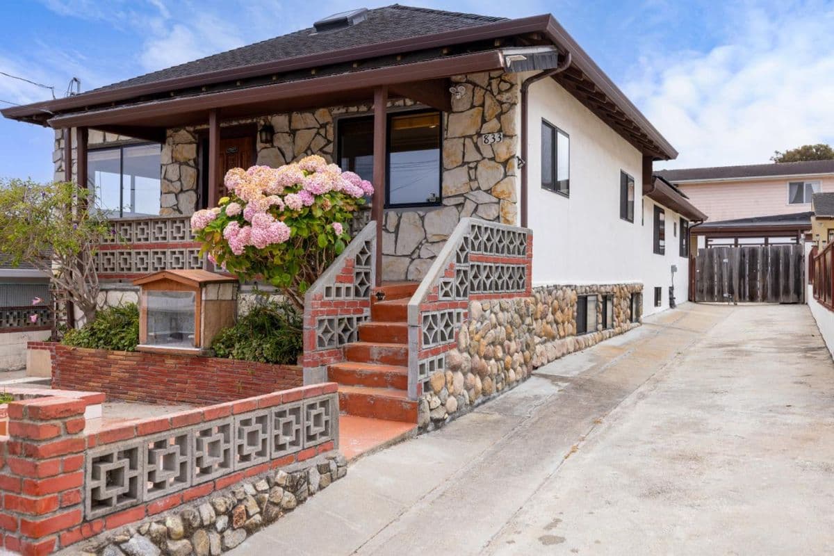 833 Hellam Street - Photo 2