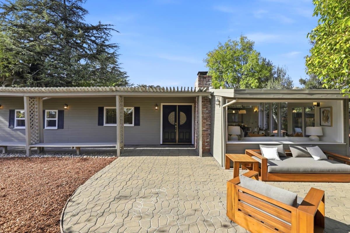 4195 Park Boulevard - Photo 1