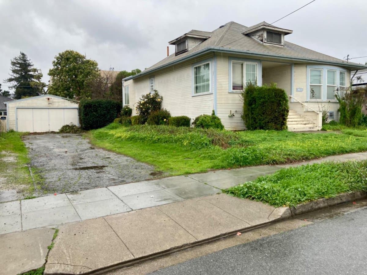 413 Milton Avenue - Photo 2