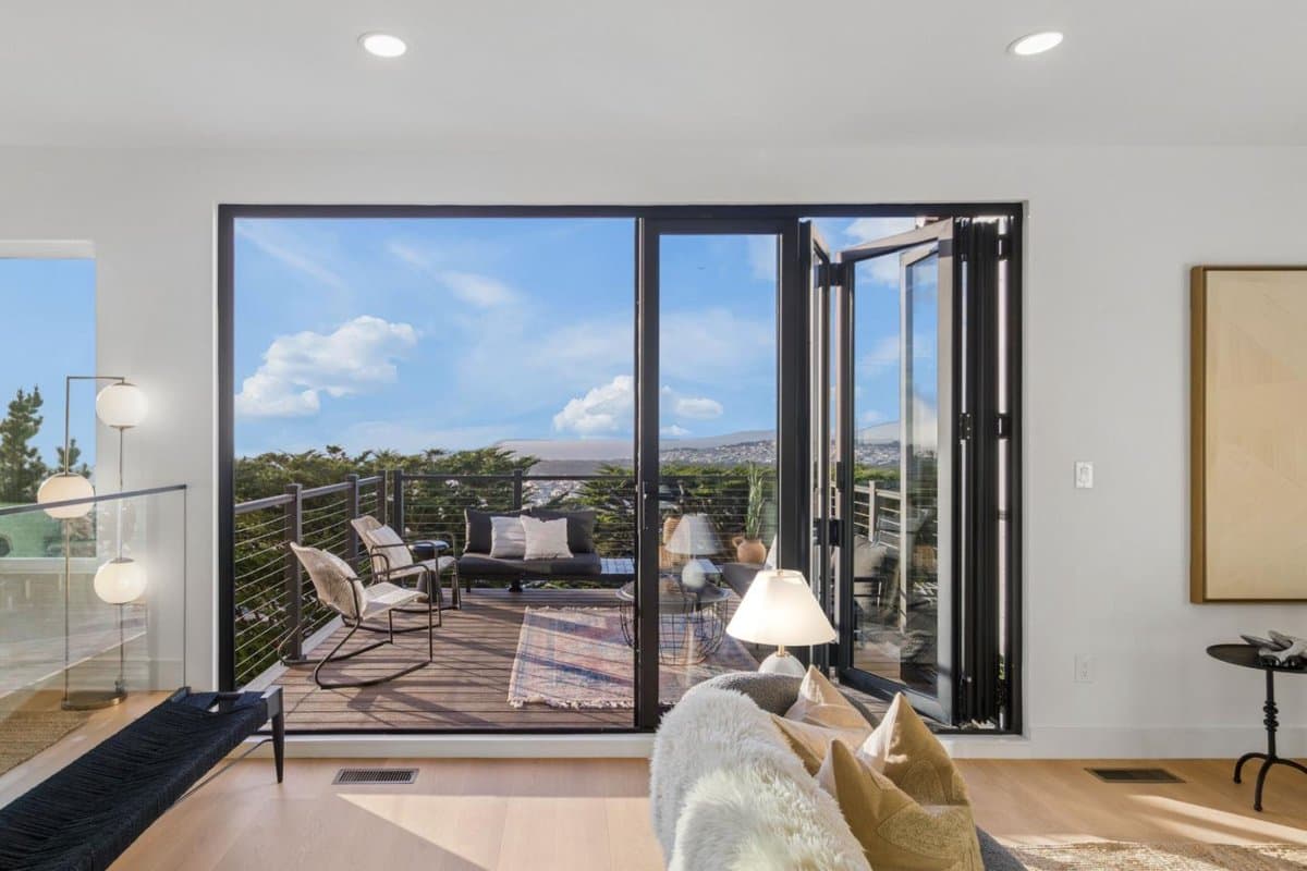 1615 15th Avenue - Photo 5