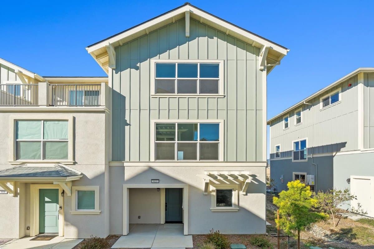 413 Annie Drive - Photo 2