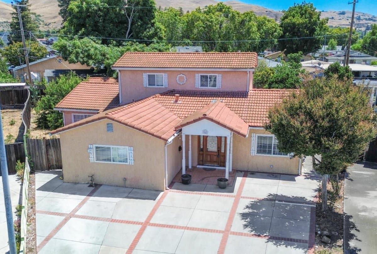 1483 Mercury Court - Photo 1