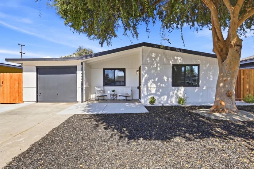2784 Ophelia Avenue - Photo 1 of 8