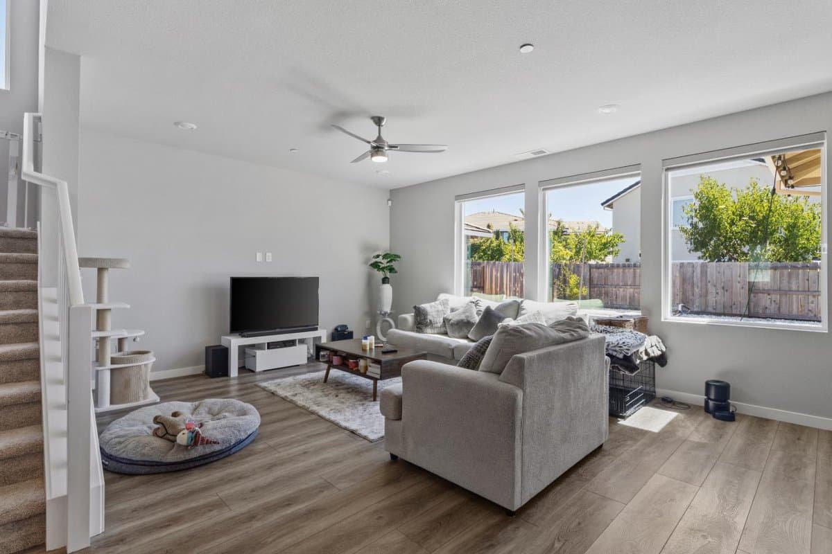 12101 Mircado Way - Photo 3