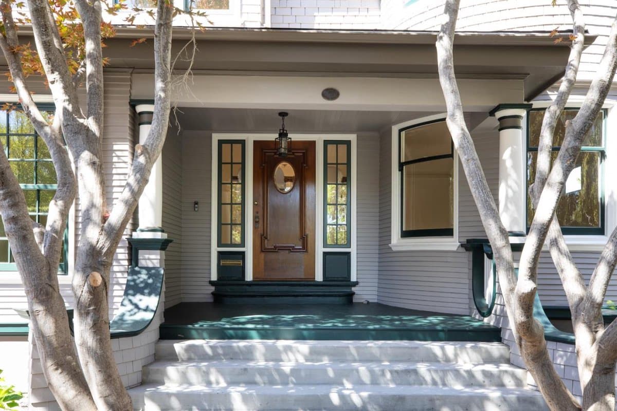 755 University Avenue - Photo 3