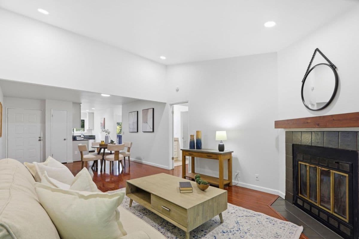 1547 Four Oaks Circle - Photo 3