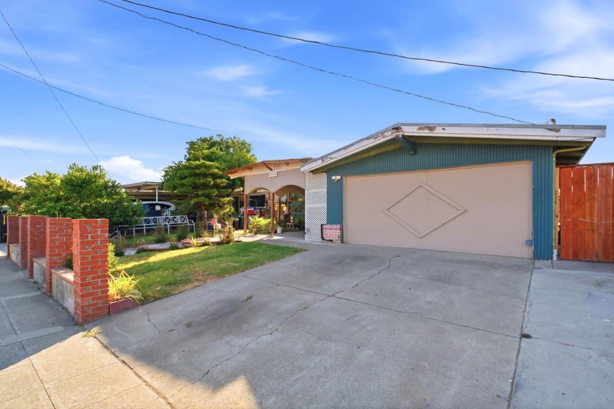 27539 Coronado Way - Photo 1