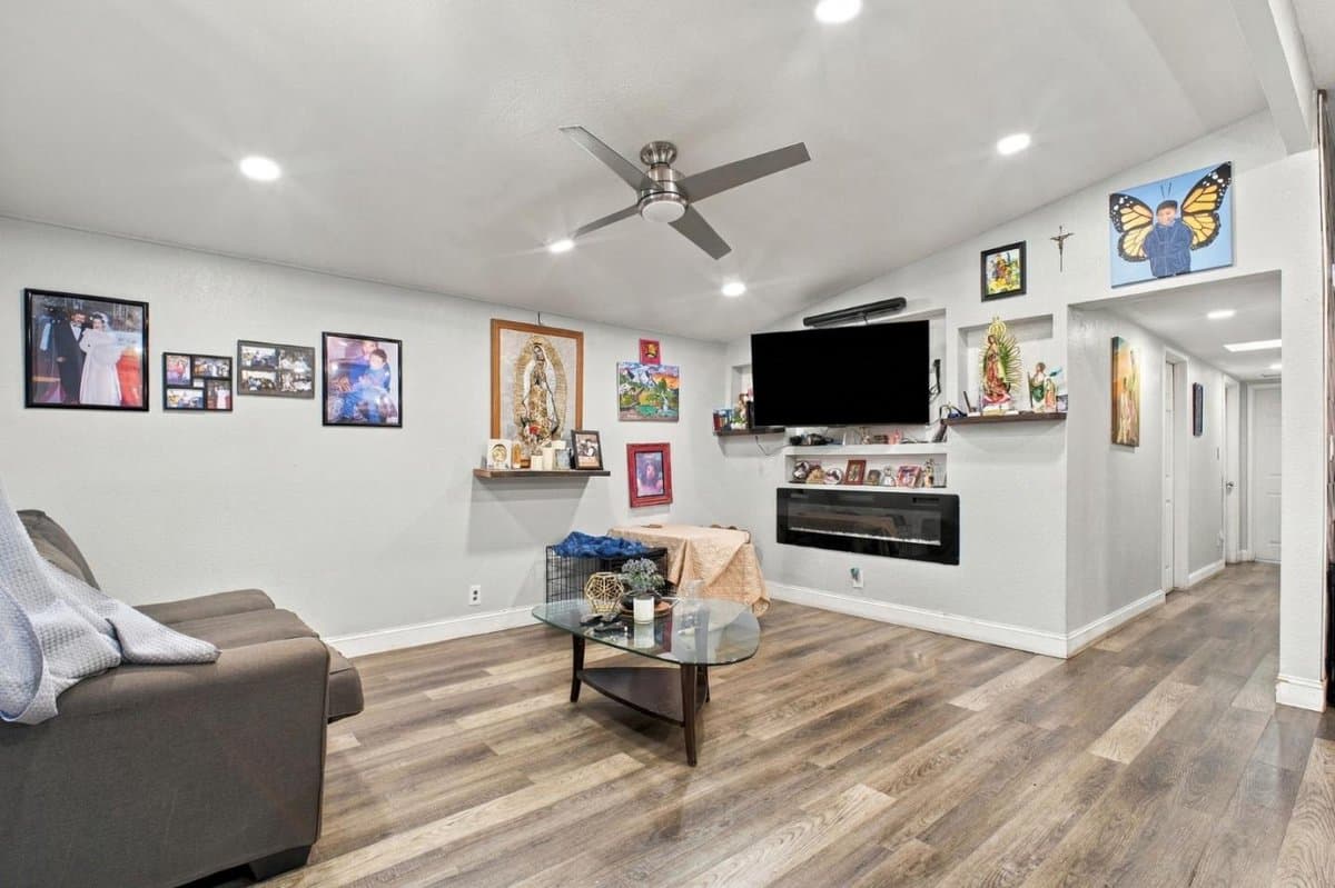 27539 Coronado Way - Photo 2