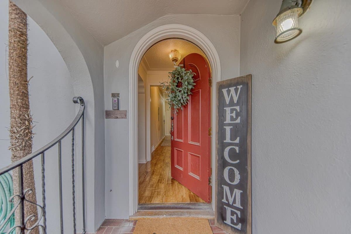 160 Lorimer Street - Photo 3