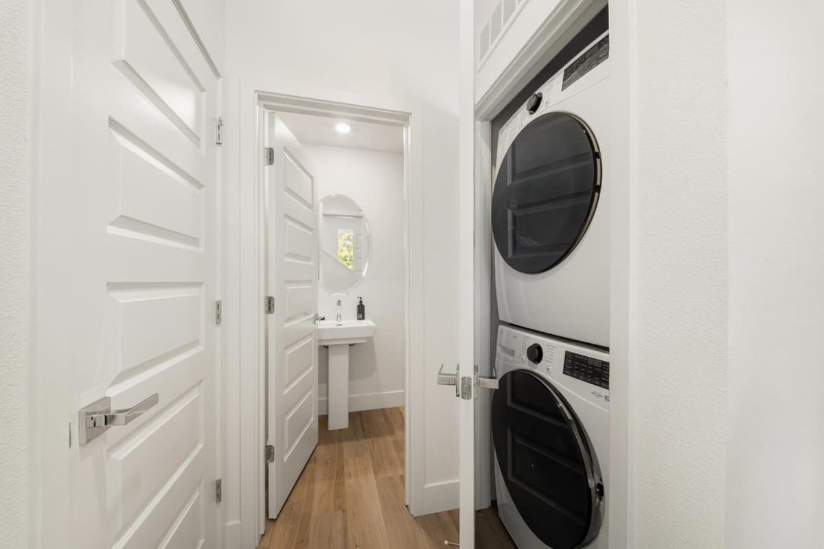 932 Noble Fir Terrace #4 - Photo 2