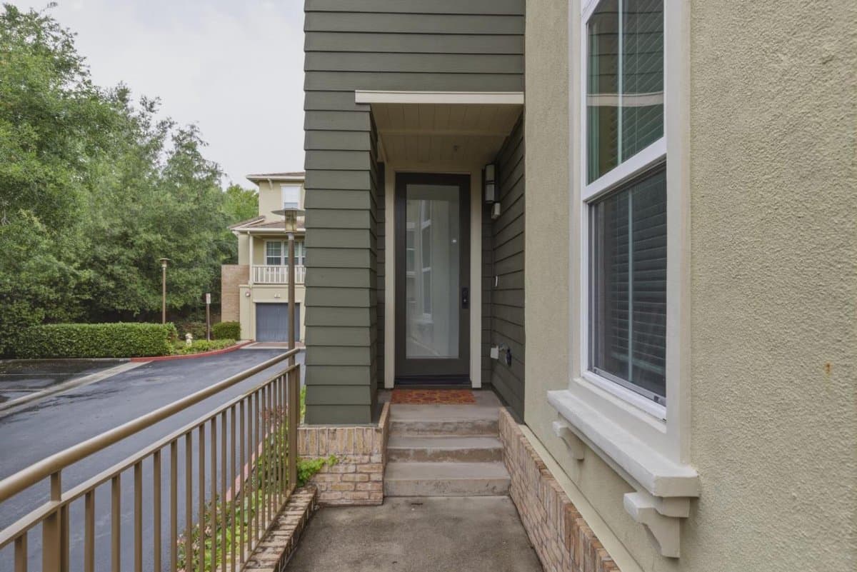 38 Silk Oak Terrace - Photo 3