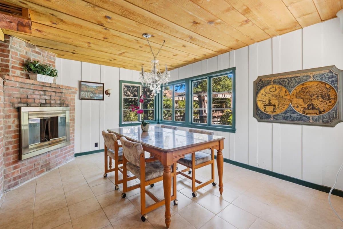 16219 Highland Drive - Photo 4