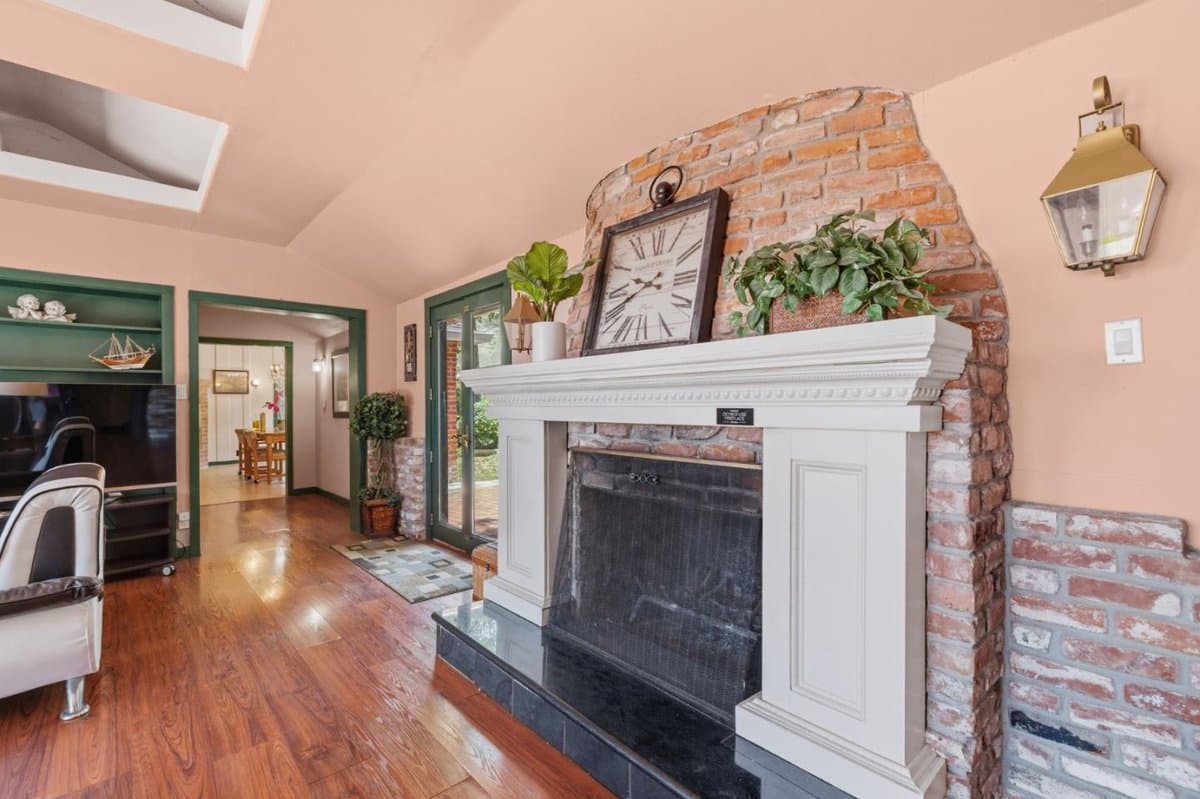 16219 Highland Drive - Photo 5