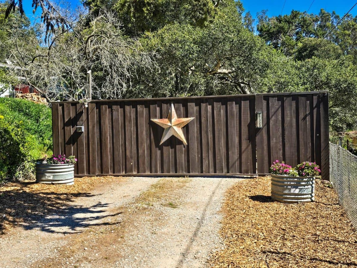 17329 Mcguffie Road - Photo 2