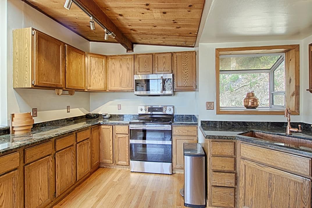 11120 Lake Boulevard - Photo 3