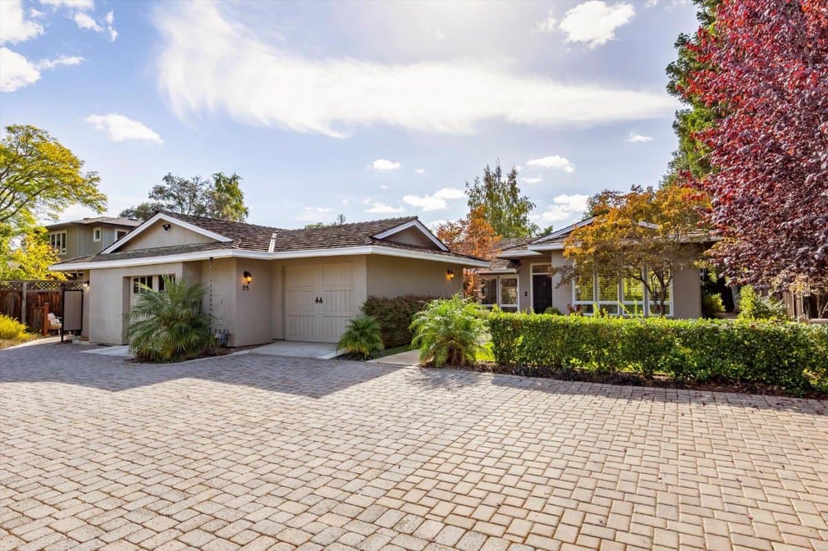 55 Oak Street - Photo 1