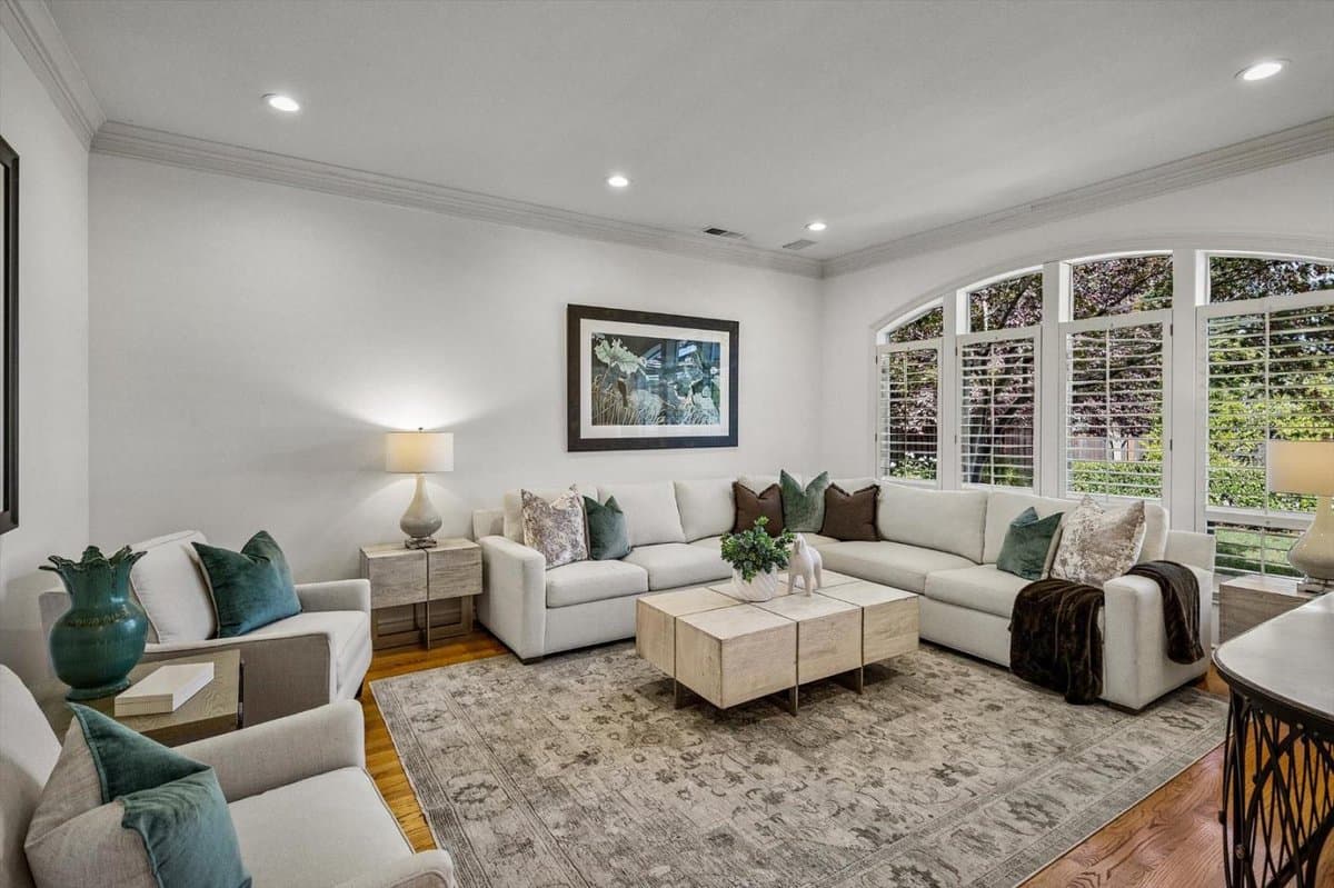 55 Oak Street - Photo 4