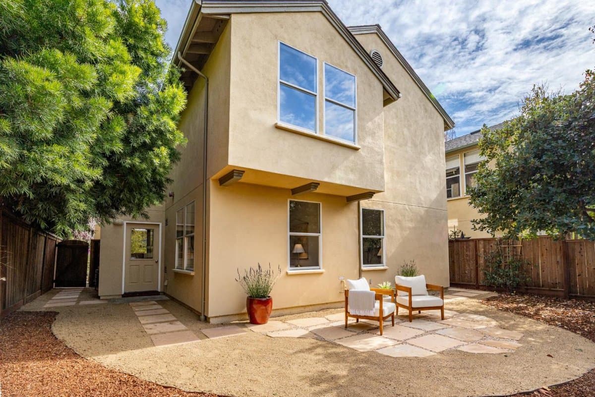 127 Holway Drive - Photo 3