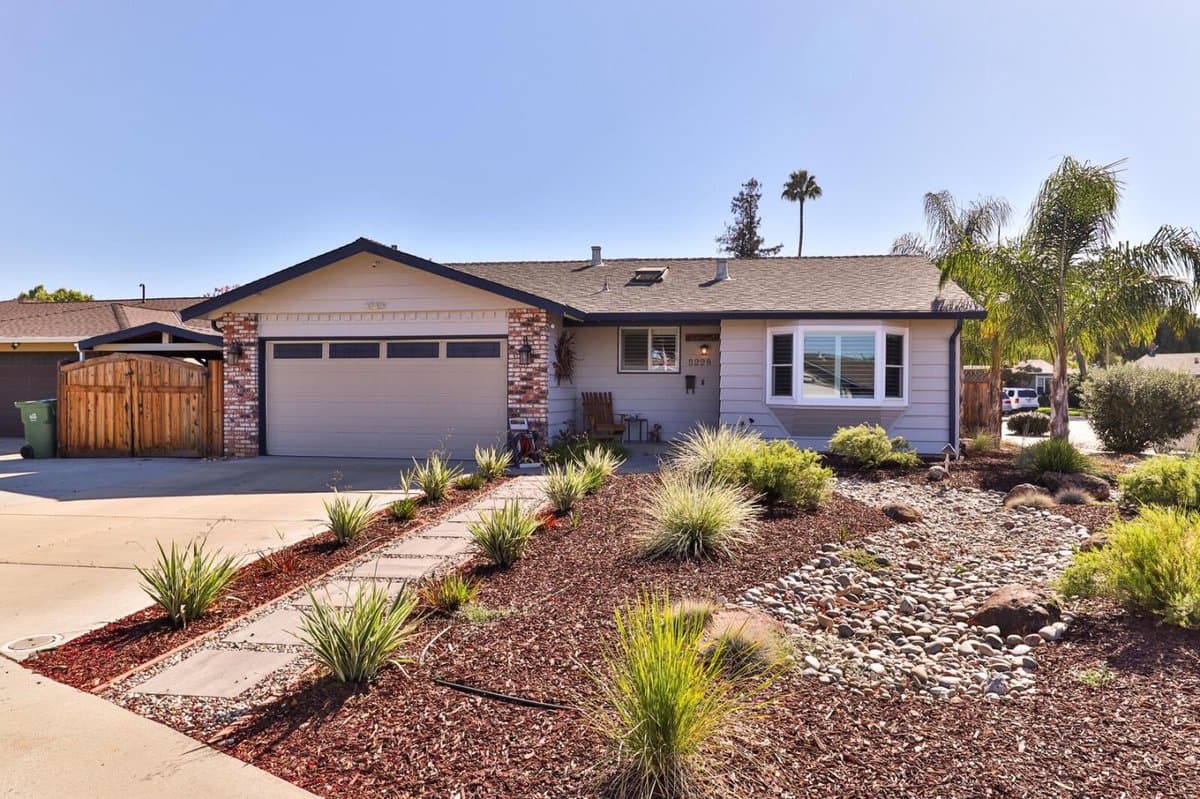 5228 Fell Avenue - Photo 1