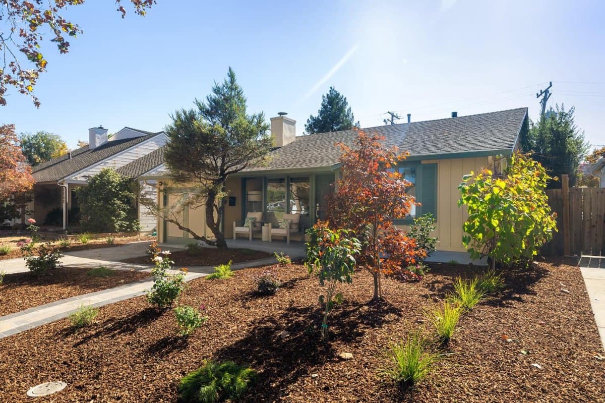 1742 Anamor Street - Photo 2
