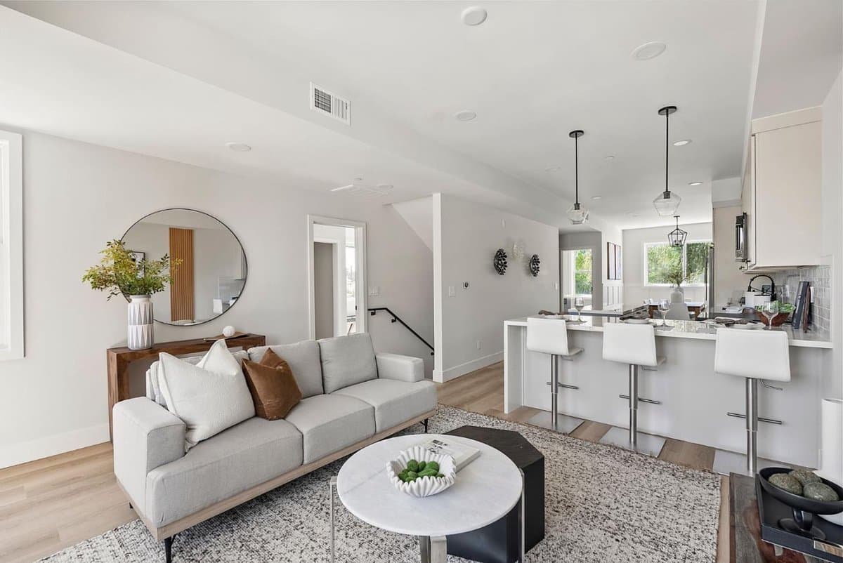523 Union Avenue - Photo 1