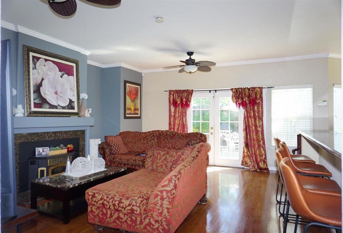 9402 Rodeo Drive - Photo 3