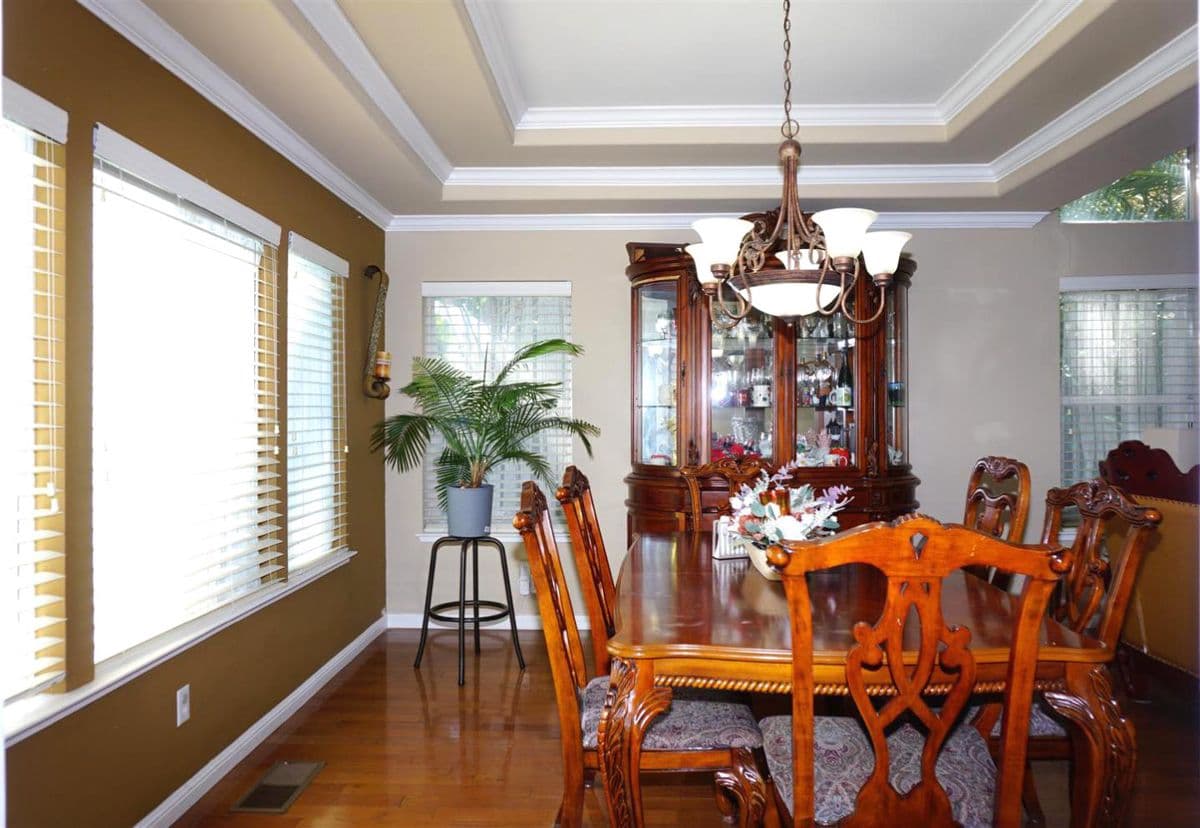9402 Rodeo Drive - Photo 4