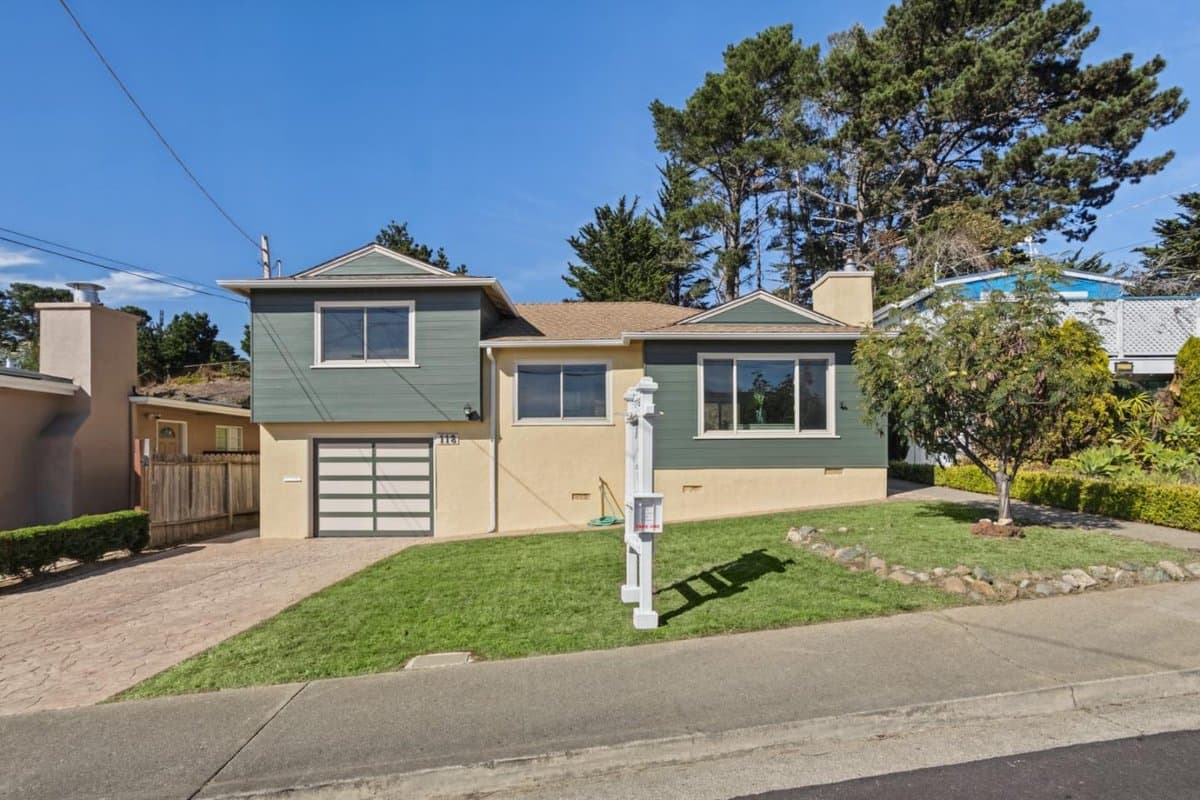 118 Dundee Drive - Photo 1