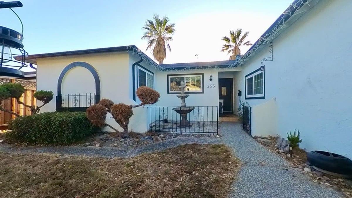 253 Spring Valley Lane - Photo 4