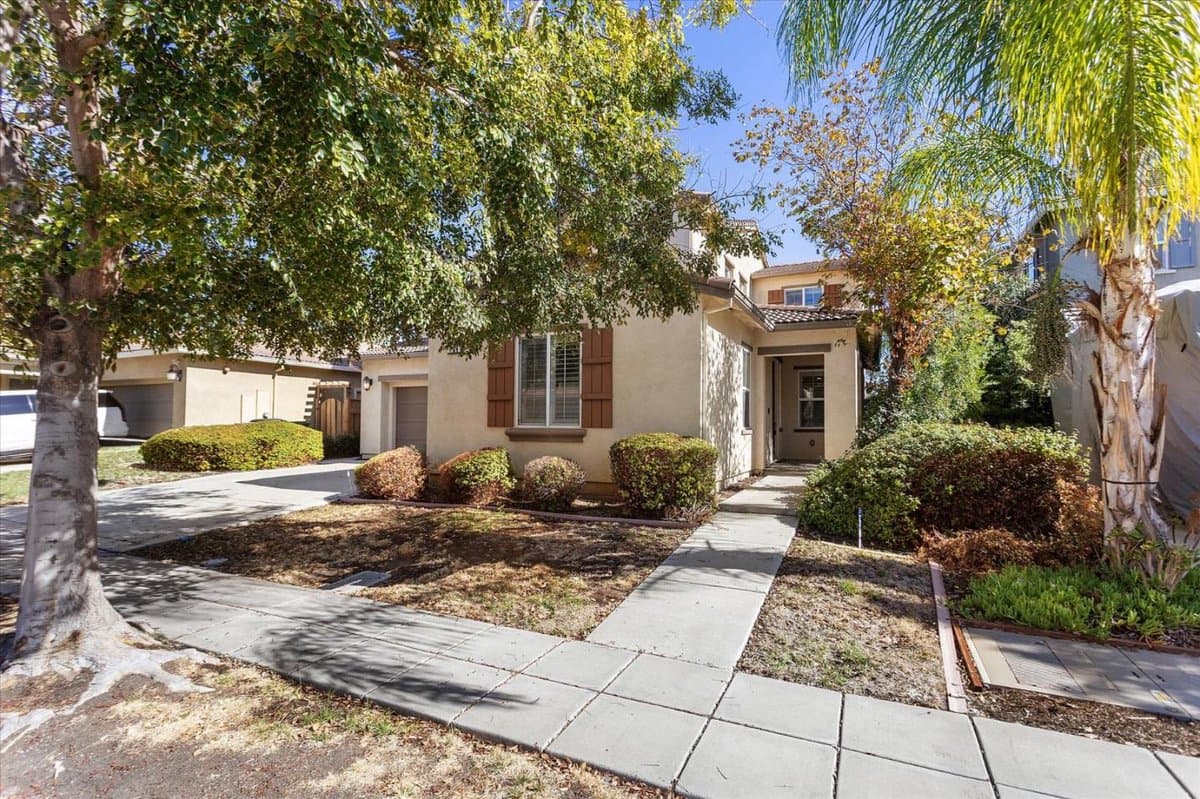 828 North Museo Drive - Photo 4