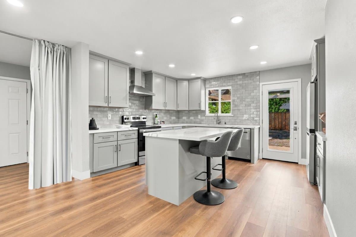 588 Borregas Avenue - Photo 4