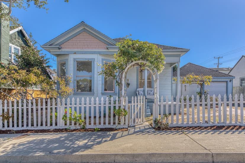 513 Monterey Avenue - Photo 1 of 8