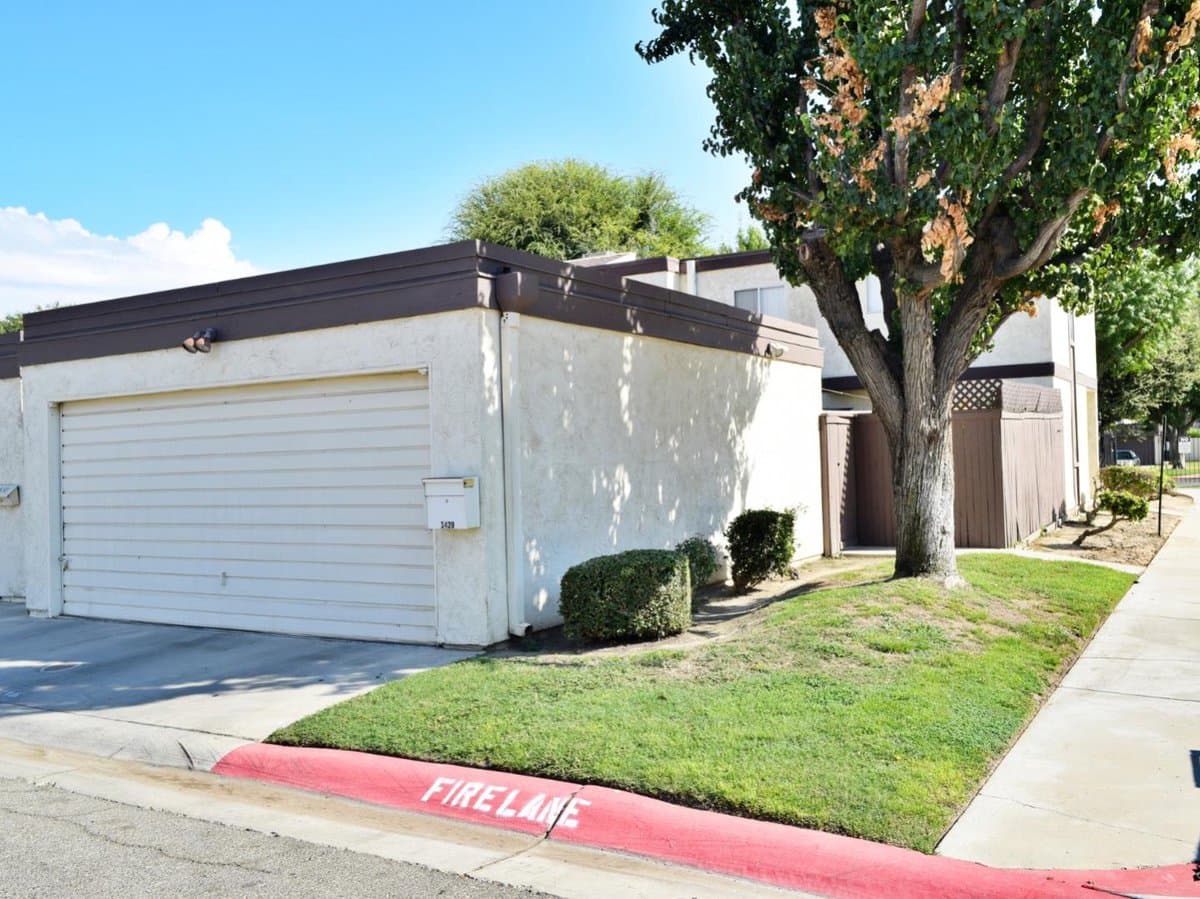 1429 Gemini Court - Photo 2
