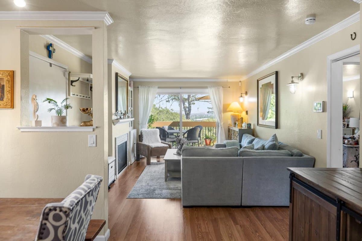 1111 Golden Oaks Lane - Photo 3