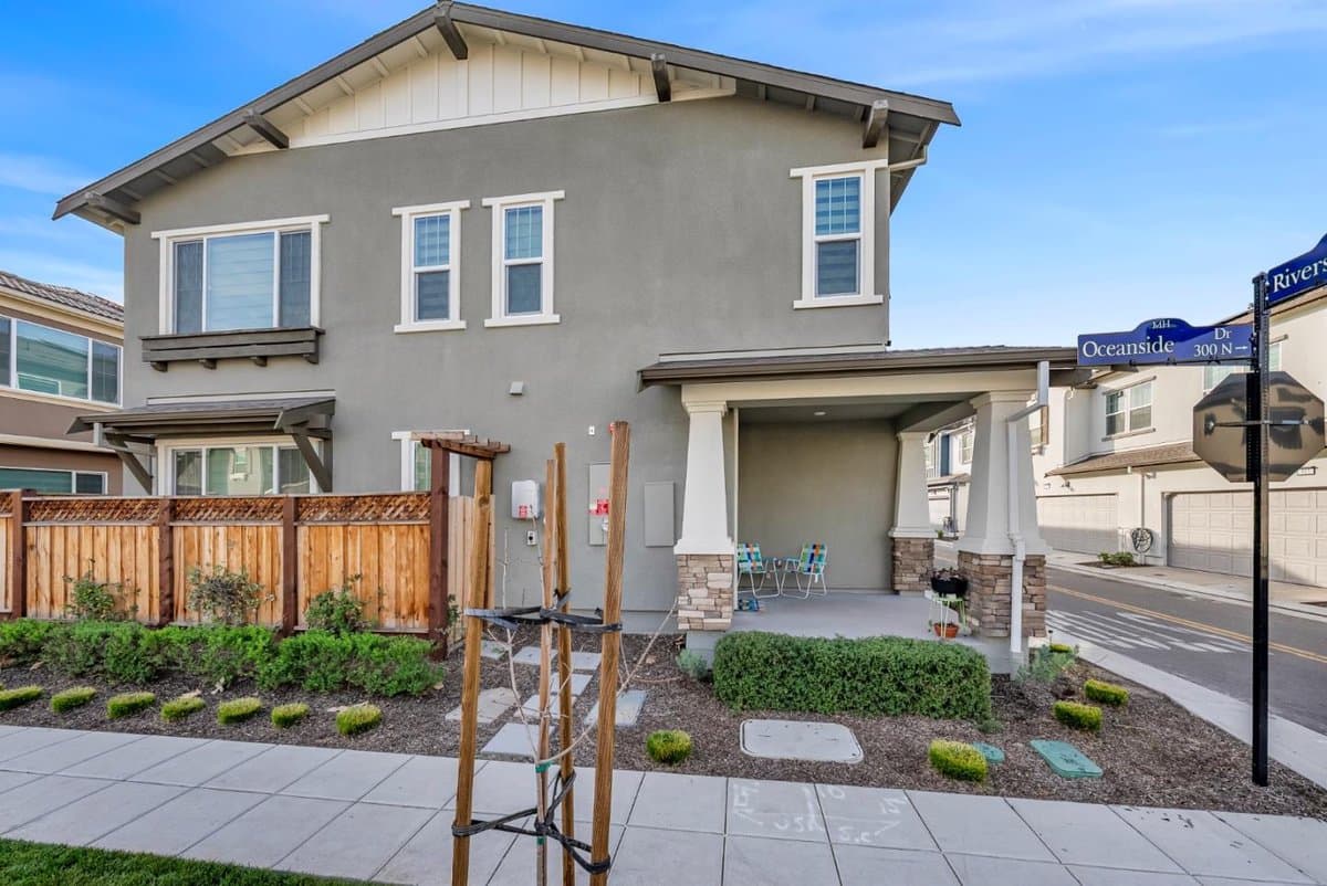 122 West Riverside Place - Photo 3