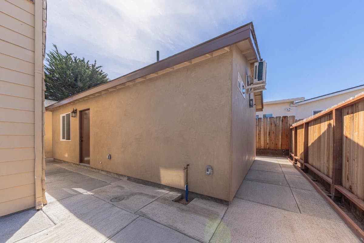 1484 Sonoma Avenue - Photo 5