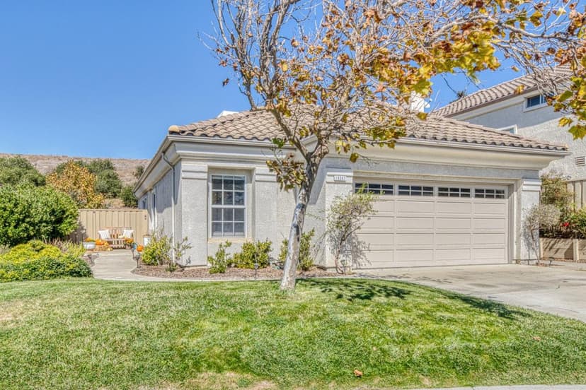 19387 Acclaim Drive - Photo 1 of 8