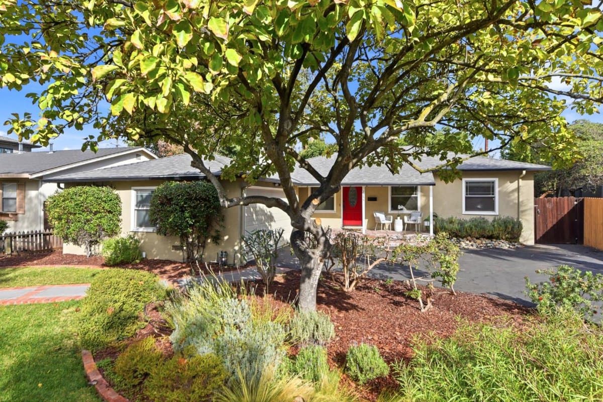 2255 Tulip Road - Photo 2