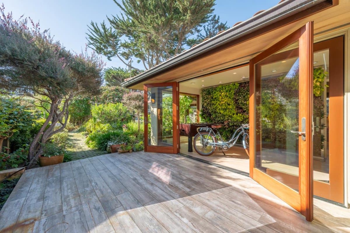 2385 Bay View Avenue - Photo 4