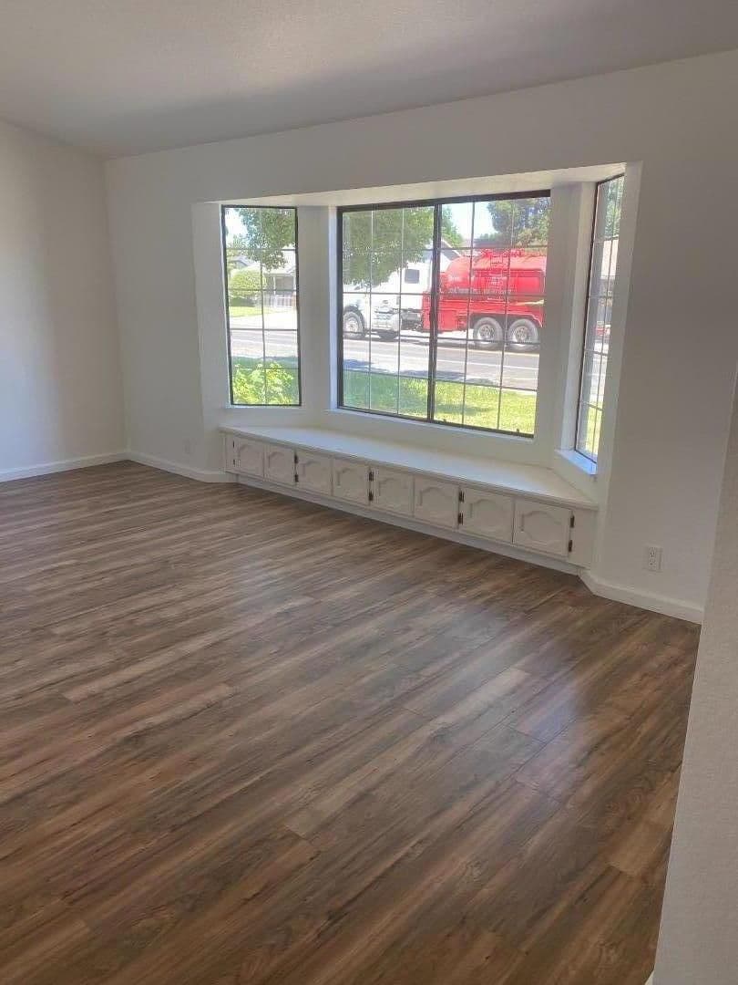 396 Lancaster Drive - Photo 3