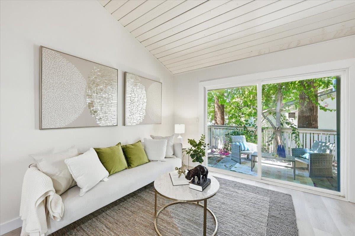 2700 Oak Road #11 - Photo 4