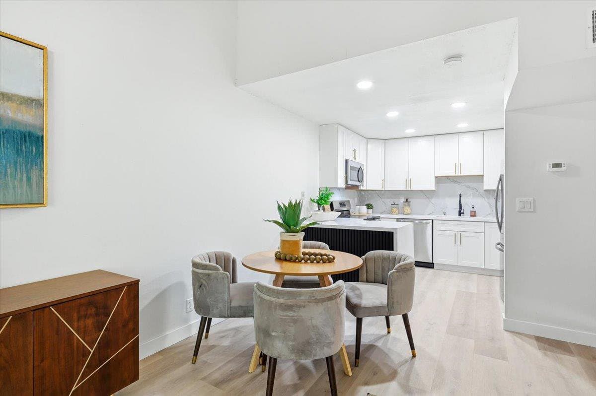 2700 Oak Road #11 - Photo 5