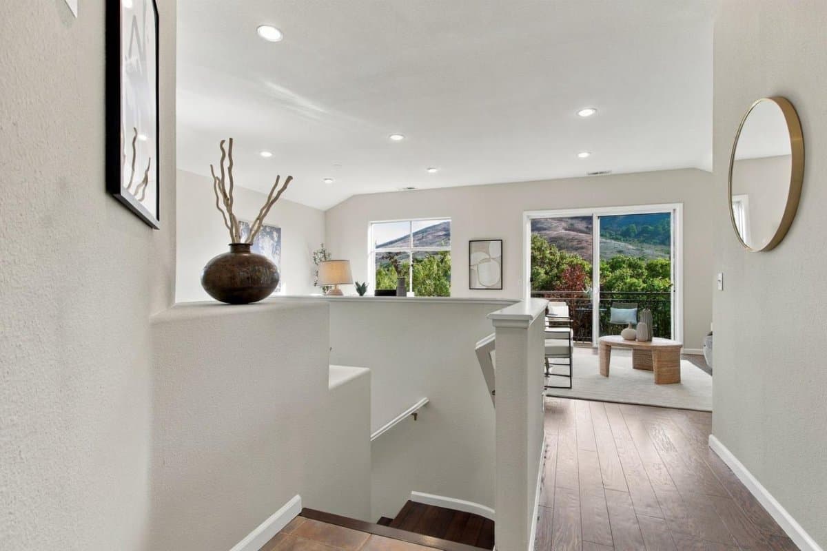 33 Northcrest Drive - Photo 2